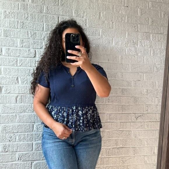 NWT Gypsies & Moondust Small Waffle Knit Peplum Floral Navy Blouse - Picture 2 of 4